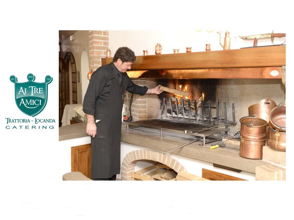 Trattoria Locanda Ai Tre Amici Mortegliano Extérieur photo